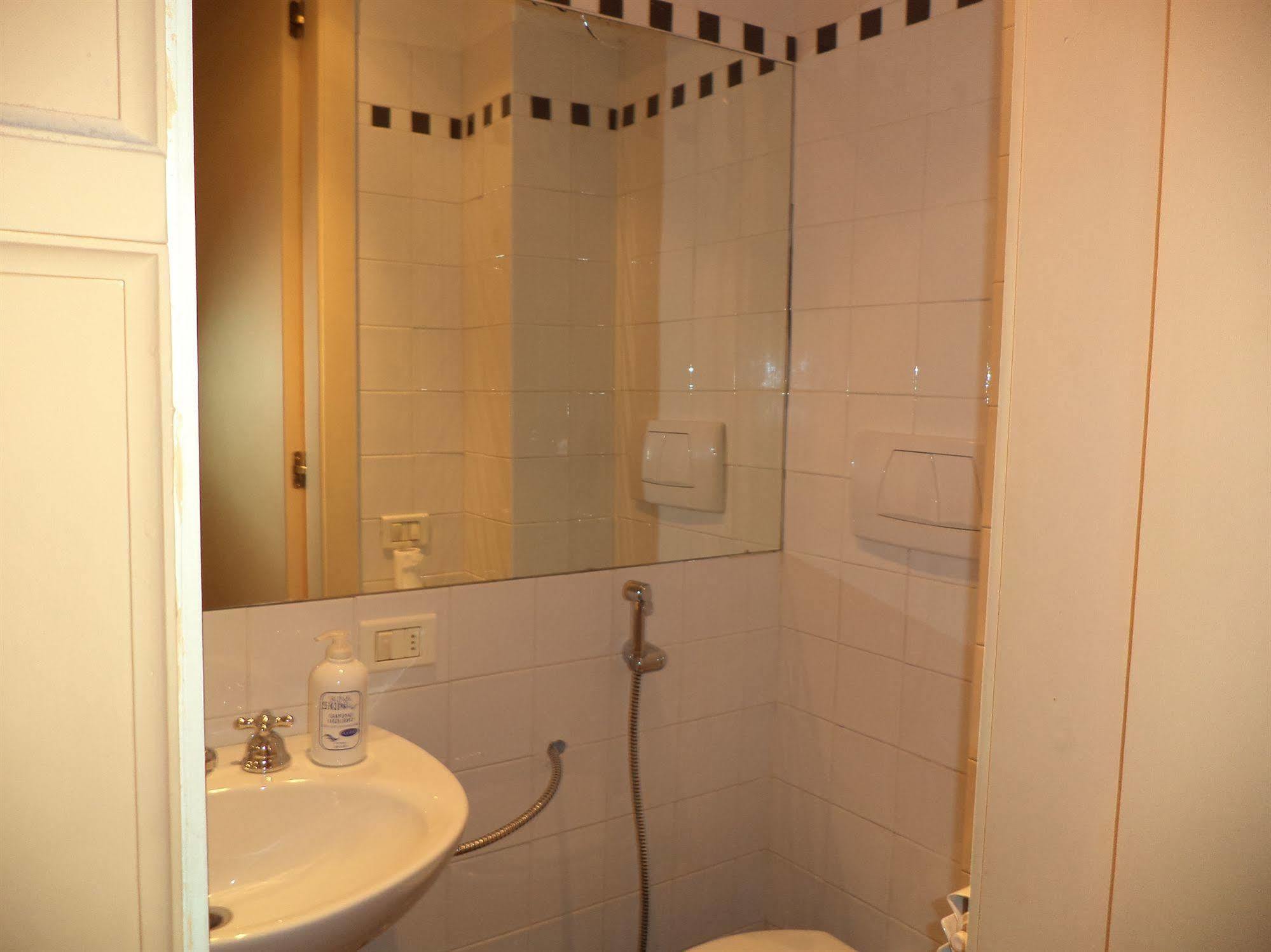 Bed and Breakfast Enjoy Roma Exterior foto